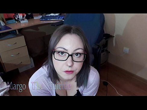 ❤️ Nwatakịrị nwanyị sexy nwere ugegbe na-eme Dildo nke ukwuu na igwefoto Anal video ☑