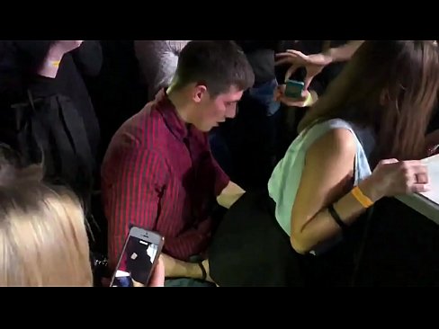 ❤️ Ezigbo mmekọahụ na ụlọ oriri na ọṅụṅụ Russia. 18-afọ Russian girl na ike na ikpu iberibe na a abalị Anal video ☑